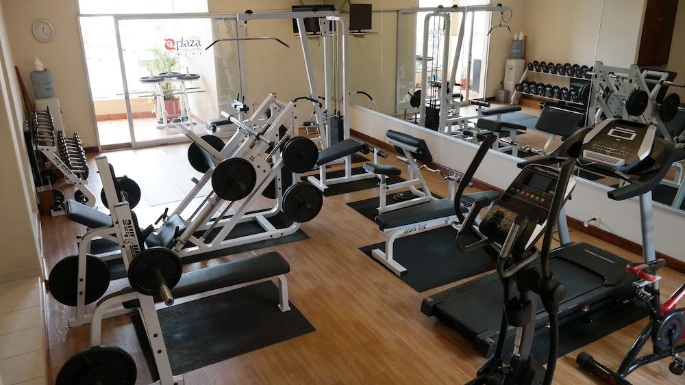 Plaza Uruapan Hotel Экстерьер фото