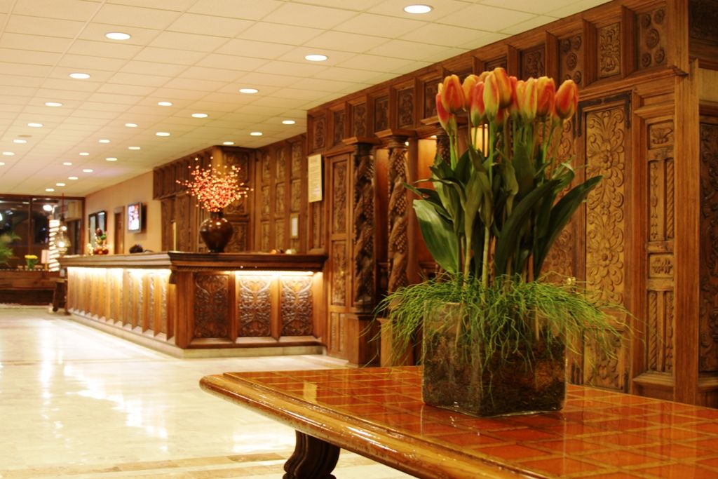 Plaza Uruapan Hotel Экстерьер фото